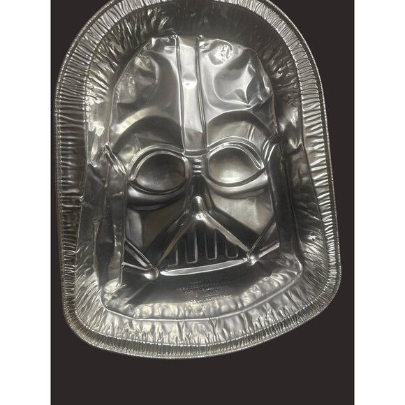 Wilton 1980 Star Wars Darth Vader R2-D2 Cake Decorating Kit Cake Pans - Picture 9 of 11